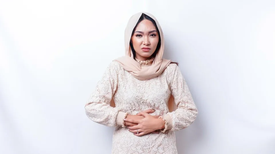 Puasa Ramadhan untuk Penderita Asam Lambung, Maag & GERD: Panduan Sahur, Berbuka, & Tarawih