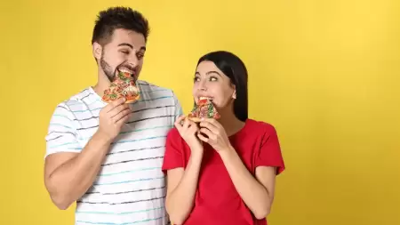 Mengenal Emotional Eating: Dampak dan Penanganannya