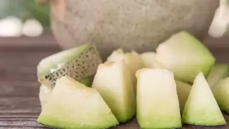 Membantu Meringankan Gejala Maag dengan Buah-Buahan