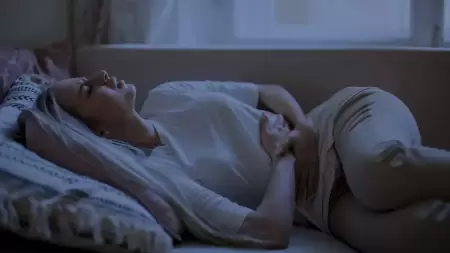 Mengatasi Sakit Perut Tiba-tiba di Malam Hari, Penyebab, Gejala, dan Cara Mengatasinya