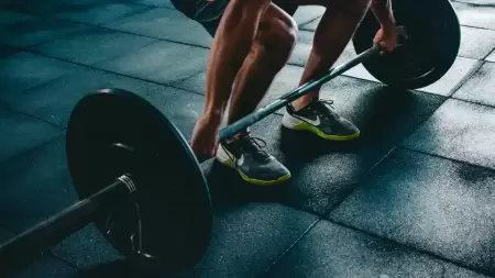 Asam Lambung Tidak Boleh Angkat Berat, Simak Penyebabnya