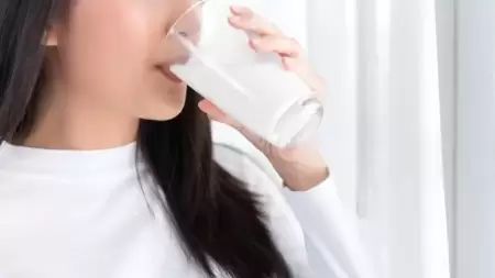 Asam Lambung Minum Susu Boleh atau Tidak? Cek Fakta Berikut!
