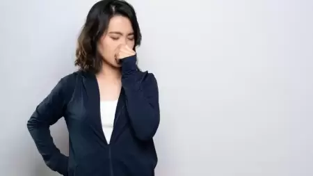 Cara Mengatasi Bau Mulut Akibat Asam Lambung, Simak Tipsnya!