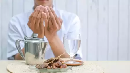 Manfaat Berpuasa untuk Pengidap Asam Lambung: Minimalisir Risiko Refluks Asam