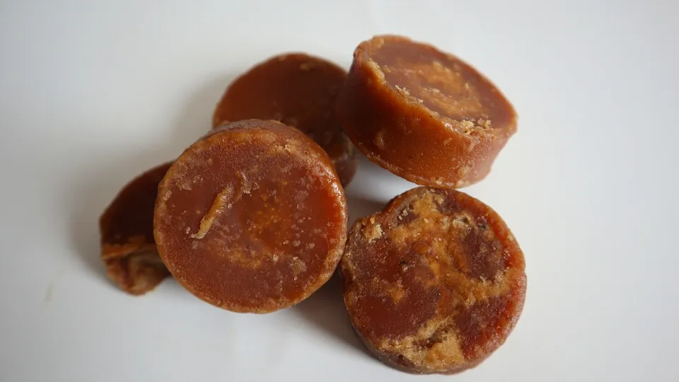 Manfaat Gula Aren: Kandungan Nutrisi, Indeks Glikemik & Perbandingan dengan Gula Lainnya